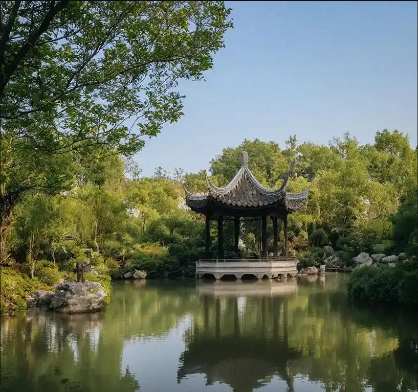 四平铁西路口餐饮有限公司